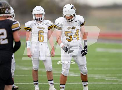 Thumbnail 3 in Crawford vs Italy UIL 2A D1 Regional Playoff photogallery.