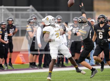 Thumbnail 2 in Crawford vs Italy UIL 2A D1 Regional Playoff photogallery.