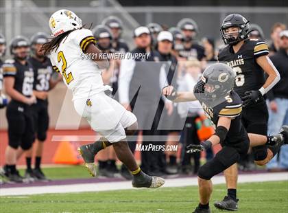 Thumbnail 1 in Crawford vs Italy UIL 2A D1 Regional Playoff photogallery.