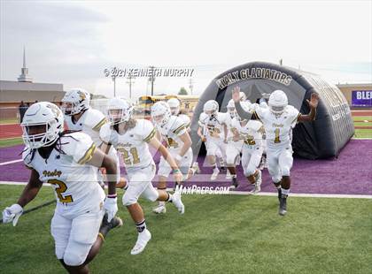Thumbnail 1 in Crawford vs Italy UIL 2A D1 Regional Playoff photogallery.