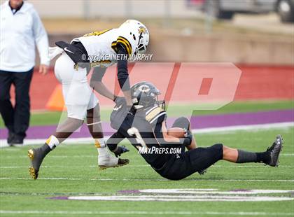 Thumbnail 3 in Crawford vs Italy UIL 2A D1 Regional Playoff photogallery.