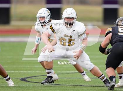 Thumbnail 2 in Crawford vs Italy UIL 2A D1 Regional Playoff photogallery.