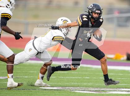 Thumbnail 2 in Crawford vs Italy UIL 2A D1 Regional Playoff photogallery.