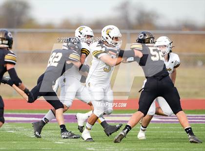 Thumbnail 2 in Crawford vs Italy UIL 2A D1 Regional Playoff photogallery.