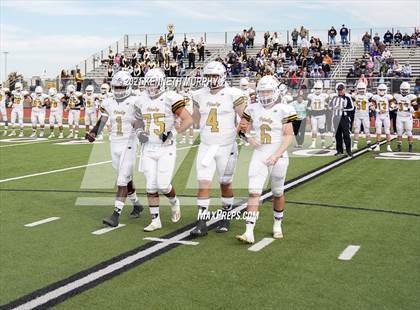 Thumbnail 3 in Crawford vs Italy UIL 2A D1 Regional Playoff photogallery.