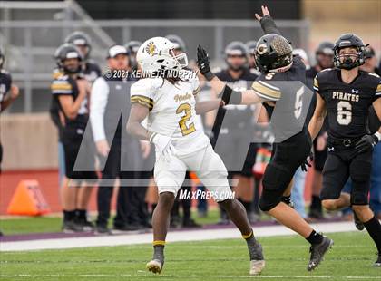 Thumbnail 1 in Crawford vs Italy UIL 2A D1 Regional Playoff photogallery.