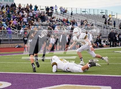 Thumbnail 1 in Crawford vs Italy UIL 2A D1 Regional Playoff photogallery.