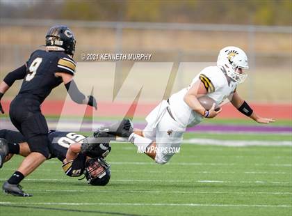 Thumbnail 1 in Crawford vs Italy UIL 2A D1 Regional Playoff photogallery.