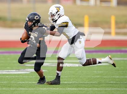 Thumbnail 2 in Crawford vs Italy UIL 2A D1 Regional Playoff photogallery.