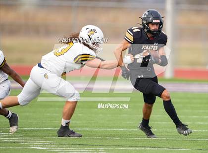 Thumbnail 3 in Crawford vs Italy UIL 2A D1 Regional Playoff photogallery.