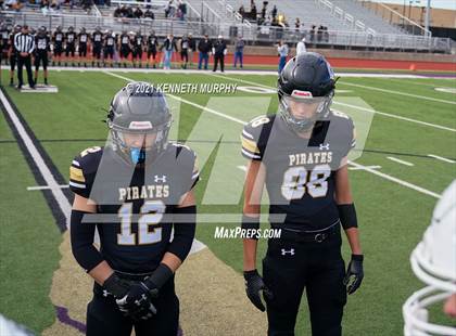 Thumbnail 2 in Crawford vs Italy UIL 2A D1 Regional Playoff photogallery.