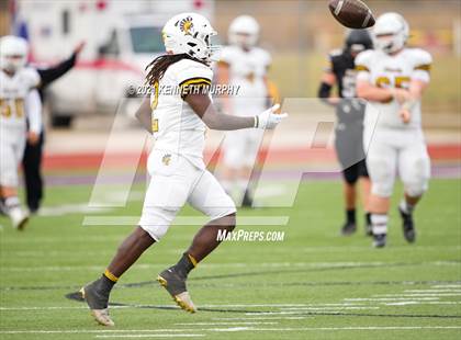 Thumbnail 1 in Crawford vs Italy UIL 2A D1 Regional Playoff photogallery.