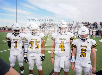 Thumbnail 3 in Crawford vs Italy UIL 2A D1 Regional Playoff photogallery.