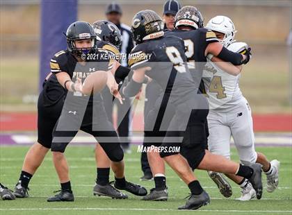 Thumbnail 2 in Crawford vs Italy UIL 2A D1 Regional Playoff photogallery.