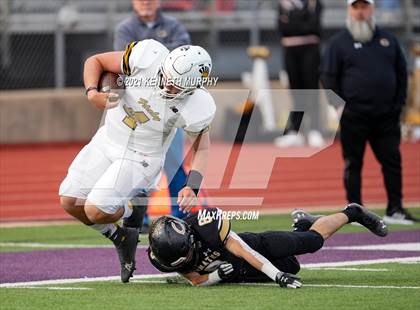 Thumbnail 3 in Crawford vs Italy UIL 2A D1 Regional Playoff photogallery.