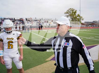 Thumbnail 1 in Crawford vs Italy UIL 2A D1 Regional Playoff photogallery.