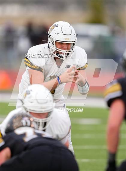 Thumbnail 2 in Crawford vs Italy UIL 2A D1 Regional Playoff photogallery.