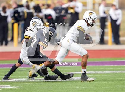 Thumbnail 3 in Crawford vs Italy UIL 2A D1 Regional Playoff photogallery.