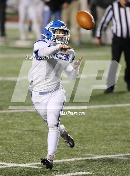 Thumbnail 1 in Izard County vs. Rector (AAA 8 Man Final) photogallery.