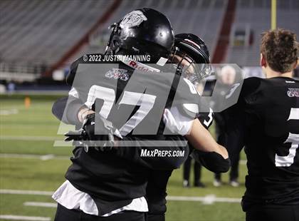Thumbnail 2 in Izard County vs. Rector (AAA 8 Man Final) photogallery.
