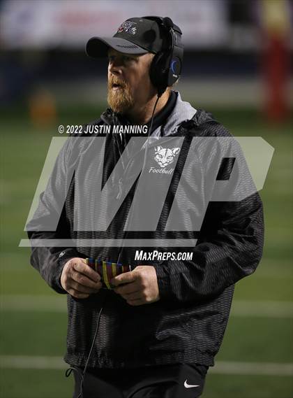 Thumbnail 2 in Izard County vs. Rector (AAA 8 Man Final) photogallery.