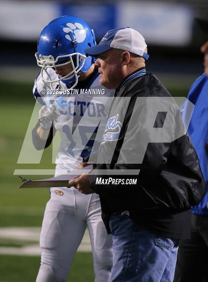 Thumbnail 3 in Izard County vs. Rector (AAA 8 Man Final) photogallery.
