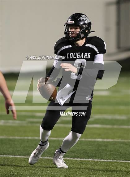 Thumbnail 3 in Izard County vs. Rector (AAA 8 Man Final) photogallery.
