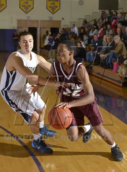 Thumbnail 2 in Bayport-Blue Point vs Walt Whitman (Islip Holiday Tournament Final) photogallery.