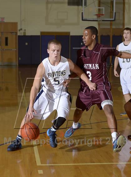 Thumbnail 2 in Bayport-Blue Point vs Walt Whitman (Islip Holiday Tournament Final) photogallery.