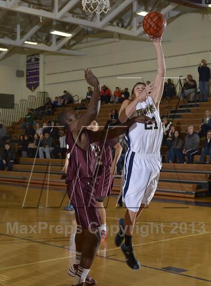 Thumbnail 1 in Bayport-Blue Point vs Walt Whitman (Islip Holiday Tournament Final) photogallery.