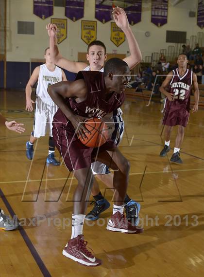 Thumbnail 2 in Bayport-Blue Point vs Walt Whitman (Islip Holiday Tournament Final) photogallery.