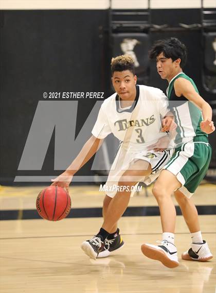 Thumbnail 3 in St. Mary's @ Chavez photogallery.