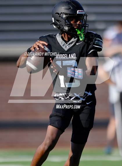 Thumbnail 1 in Signal Mountain vs Ridgeland photogallery.