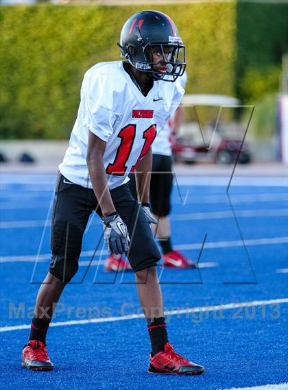 Thumbnail 2 in Harvard-Westlake @ Chaminade photogallery.