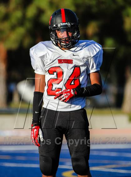 Thumbnail 3 in Harvard-Westlake @ Chaminade photogallery.