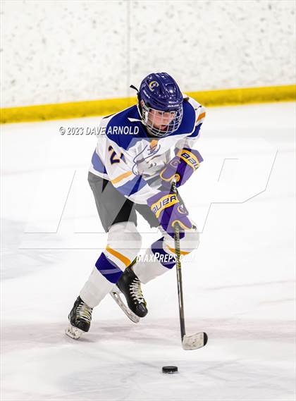 Thumbnail 1 in Gorham vs. Cheverus (MPA Regional Final) photogallery.