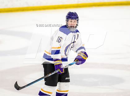 Thumbnail 2 in Gorham vs. Cheverus (MPA Regional Final) photogallery.