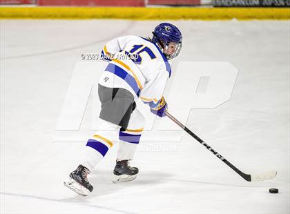 Thumbnail 1 in Gorham vs. Cheverus (MPA Regional Final) photogallery.