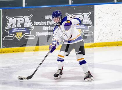 Thumbnail 3 in Gorham vs. Cheverus (MPA Regional Final) photogallery.