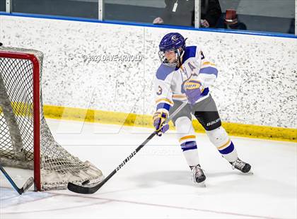 Thumbnail 2 in Gorham vs. Cheverus (MPA Regional Final) photogallery.
