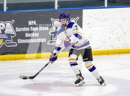 Thumbnail 2 in Gorham vs. Cheverus (MPA Regional Final) photogallery.