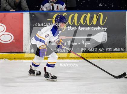 Thumbnail 2 in Gorham vs. Cheverus (MPA Regional Final) photogallery.
