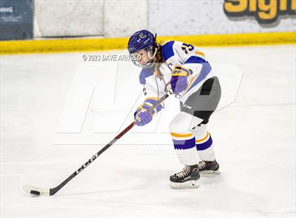 Thumbnail 3 in Gorham vs. Cheverus (MPA Regional Final) photogallery.