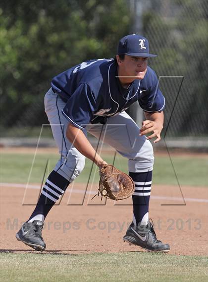 Thumbnail 1 in Loyola @ Crespi photogallery.