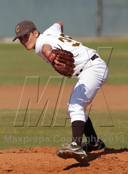 Thumbnail 3 in Loyola @ Crespi photogallery.