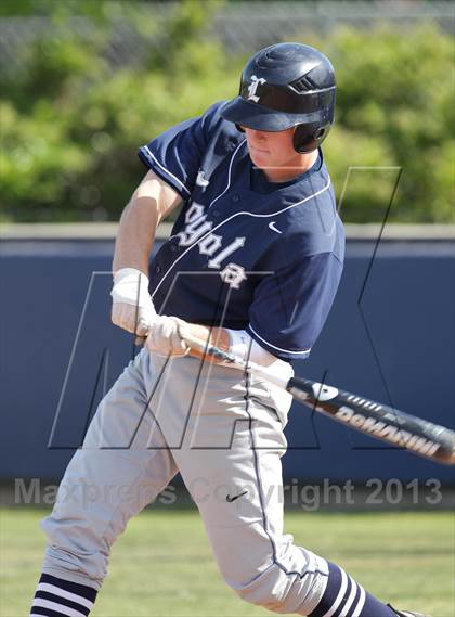 Thumbnail 3 in Loyola @ Crespi photogallery.