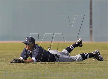 Thumbnail 3 in Loyola @ Crespi photogallery.