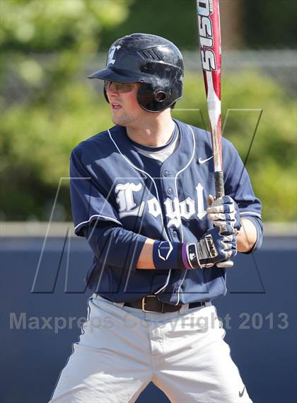 Thumbnail 1 in Loyola @ Crespi photogallery.