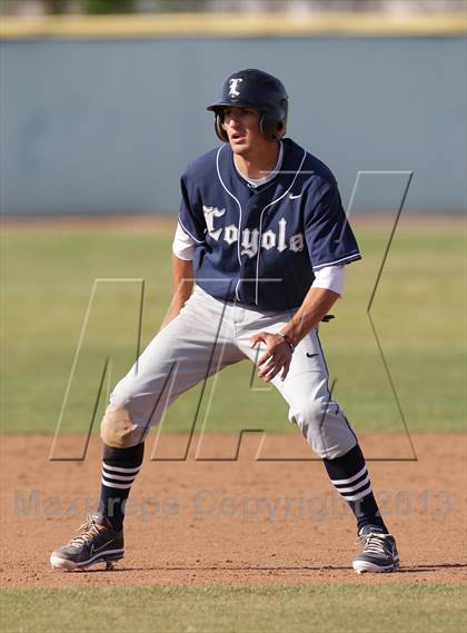 Thumbnail 2 in Loyola @ Crespi photogallery.