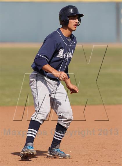 Thumbnail 1 in Loyola @ Crespi photogallery.
